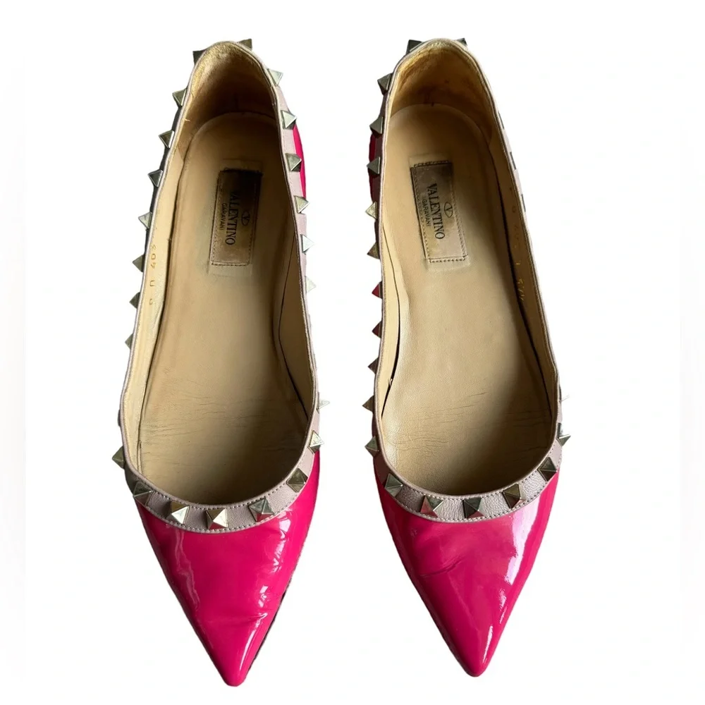 Valentino Pink and Gold Rockstud flat Patent Leather Pointed Toe Shoe size 7.5